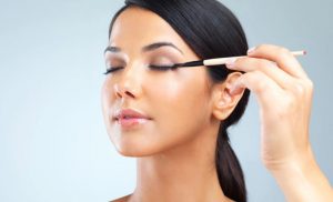 eyeliner for sensitive eyelids